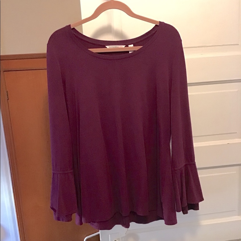 Bell sleeve knit top